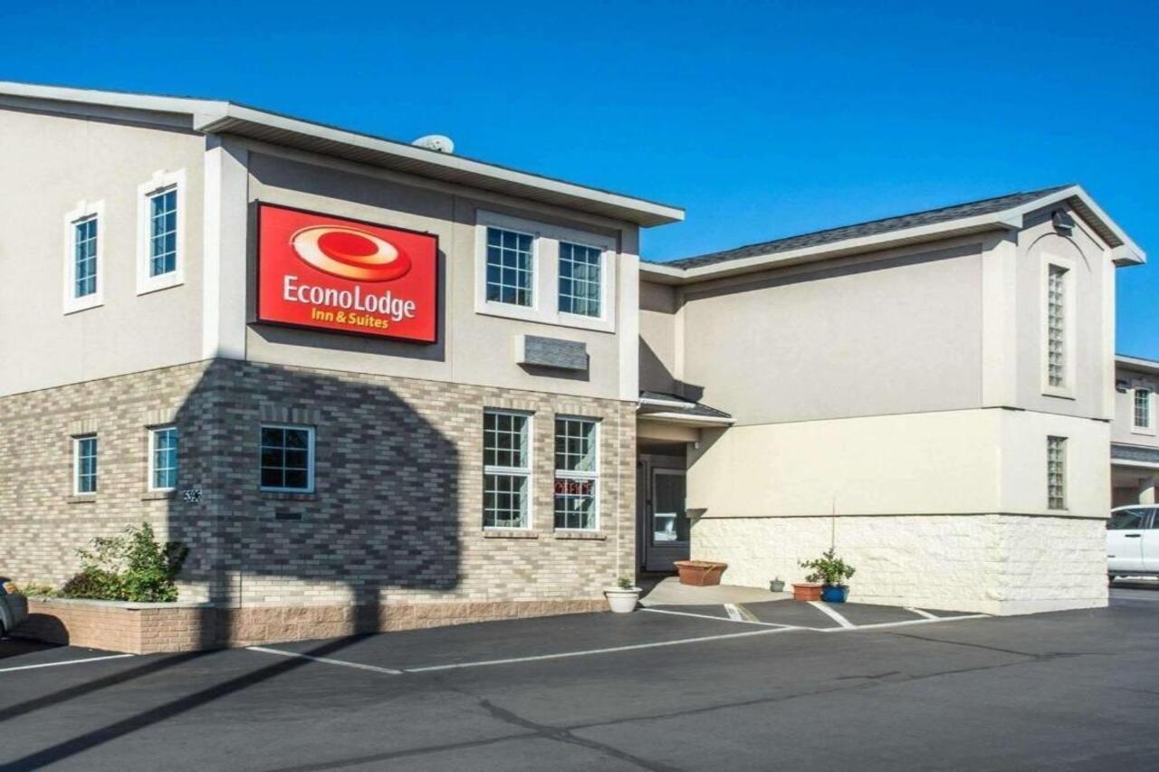 Econo Lodge & Suites Airport North Syracuse מראה חיצוני תמונה