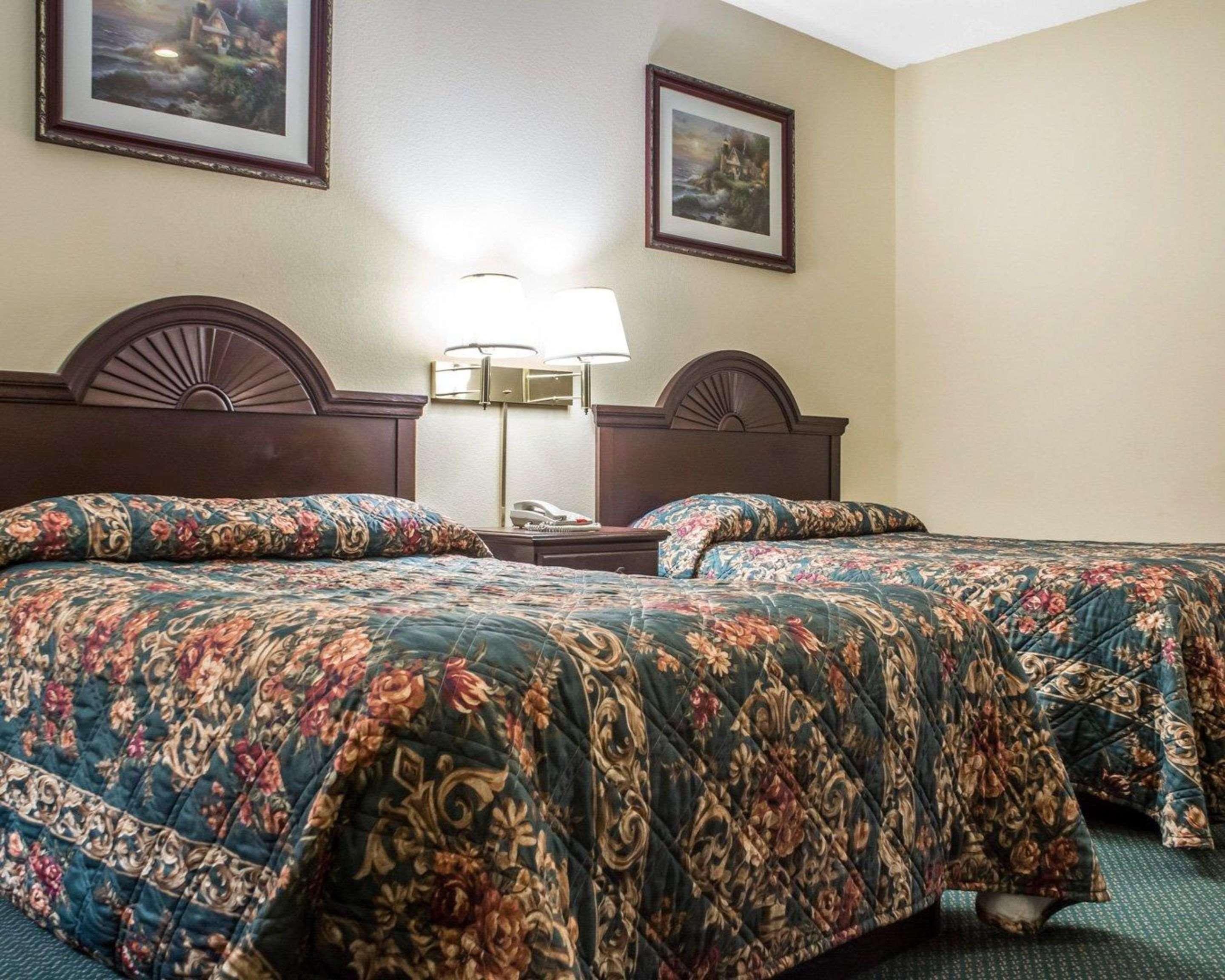 Econo Lodge & Suites Airport North Syracuse מראה חיצוני תמונה