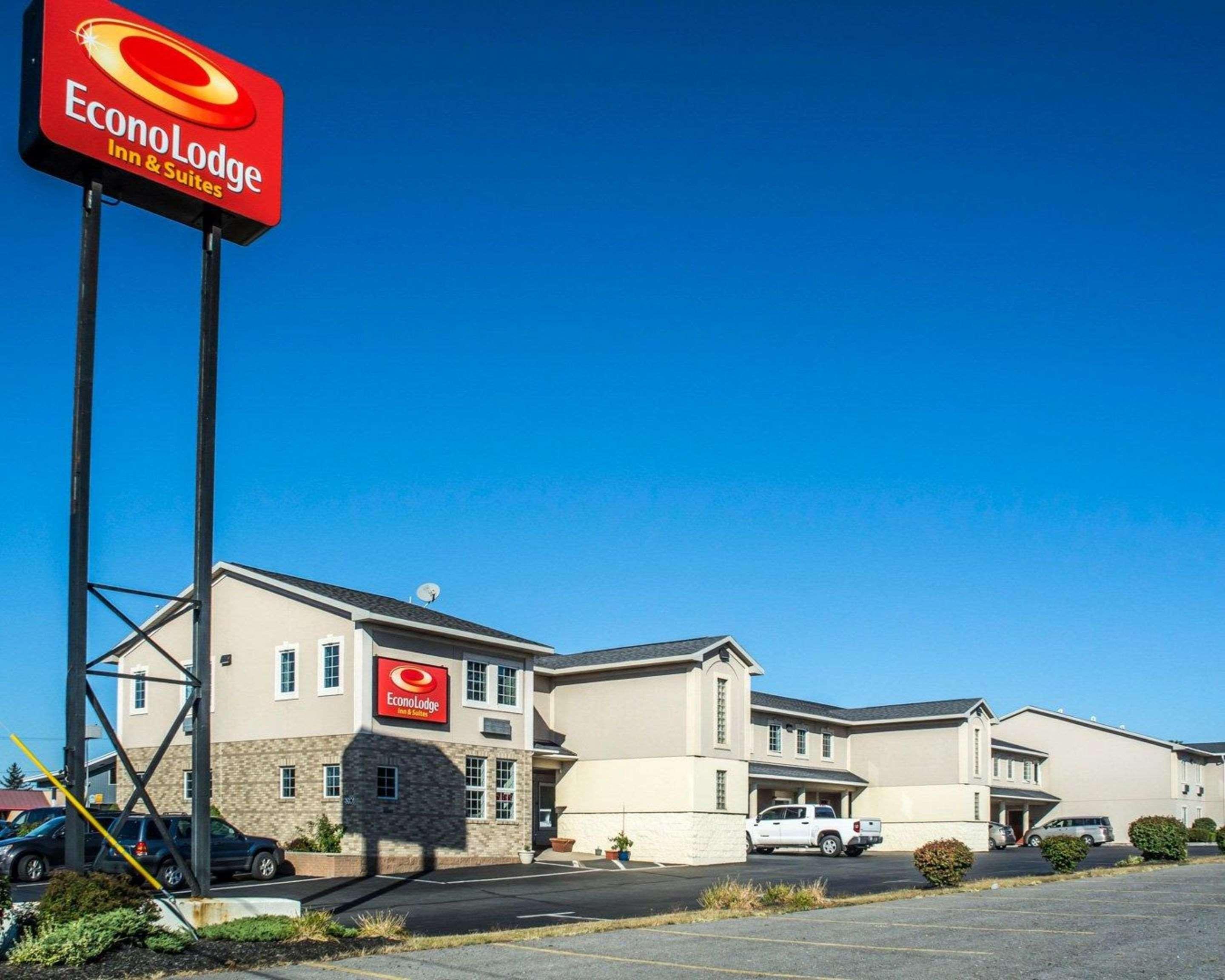 Econo Lodge & Suites Airport North Syracuse מראה חיצוני תמונה