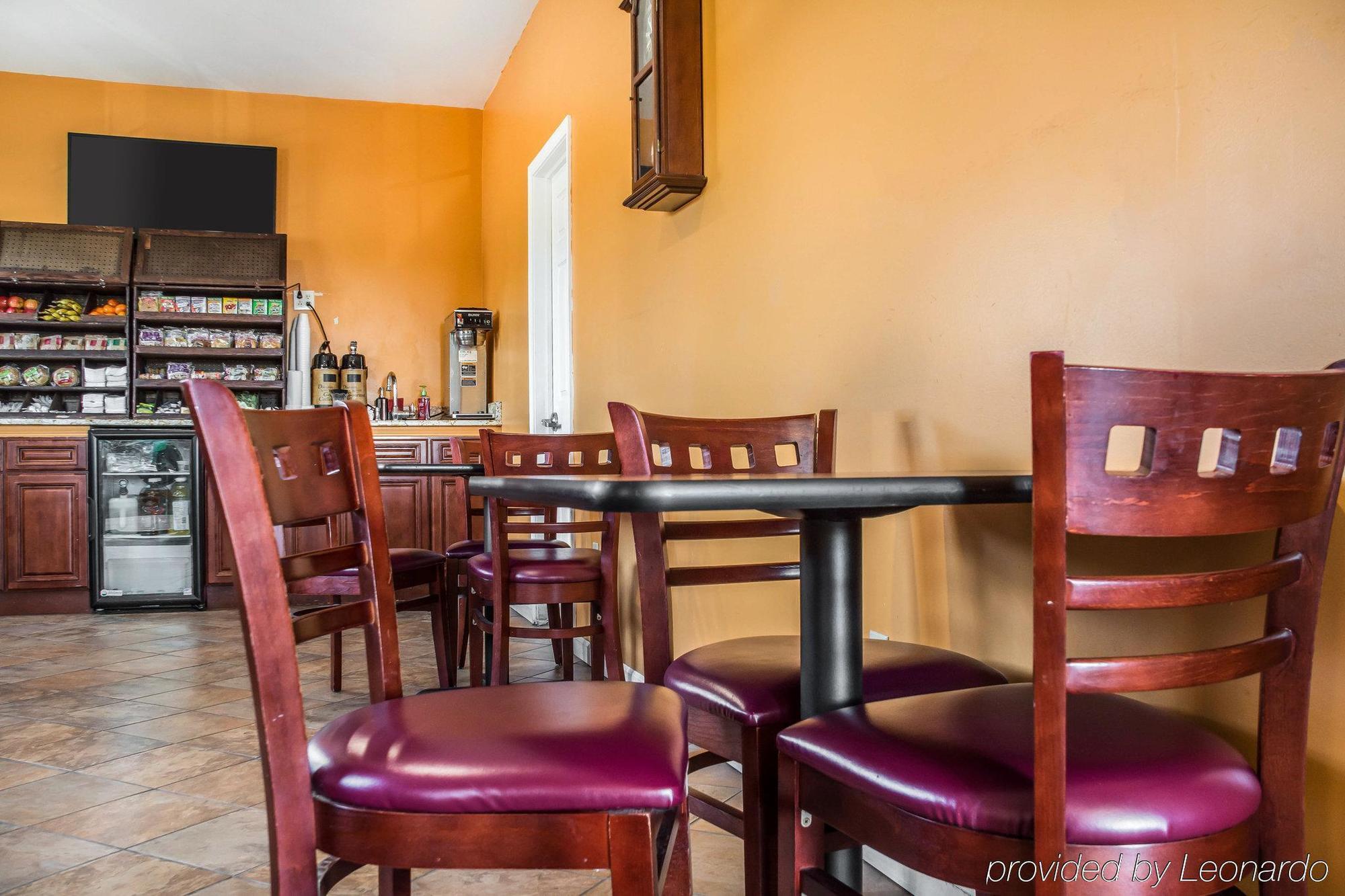 Econo Lodge & Suites Airport North Syracuse מראה חיצוני תמונה